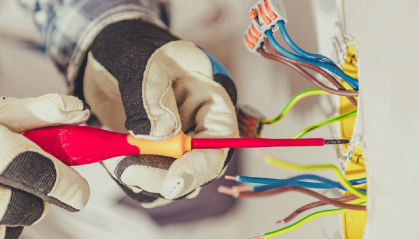 Take the Sun : votre électricien triplement certifié à Montpellier